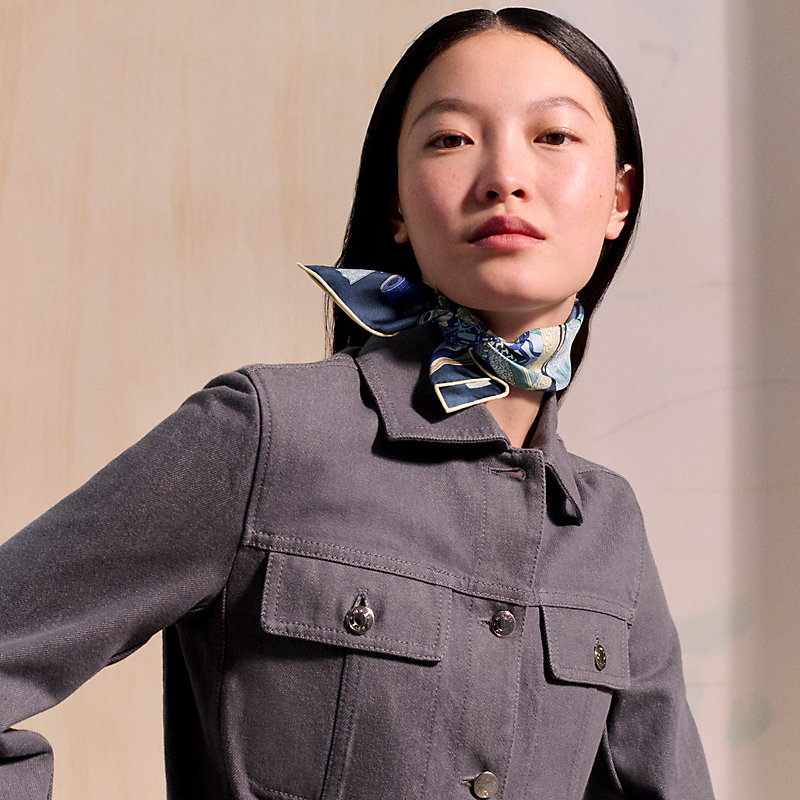 Les Tresors d'un Artiste scarf 45 - Blue | Hermès Canada